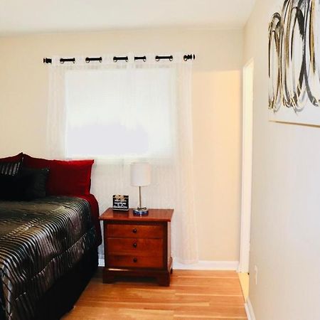Private Room At Home Near Iad-Sterling Exterior photo