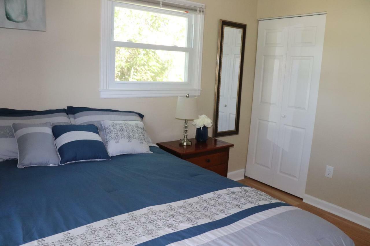 Private Room At Home Near Iad-Sterling Exterior photo