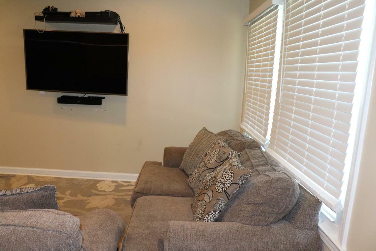 Private Room At Home Near Iad-Sterling Exterior photo